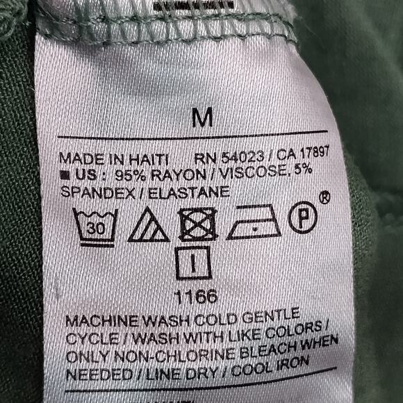 Old Navy Luxe Tank Top Size Medium Green 95% Rayon 5% Spandex - Picture 4 of 4